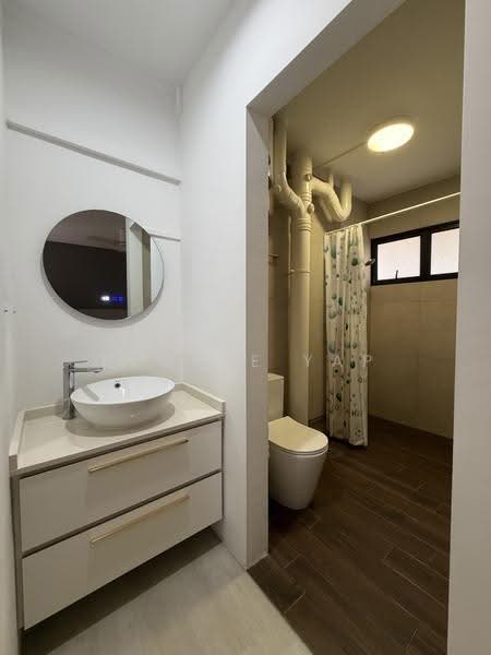 634 Veerasamy Road, 634 Veerasamy Road, Farrer Park / Serangoon Rd, 3 Bedrooms, 1,173 sqft, HDB Flat For Sale, by Eugene Yap, 500291723 - Master Bath - PropertyGuru.com.sg