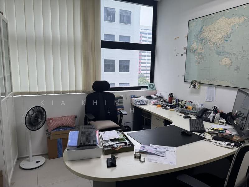 Henderson Building, 221 Henderson Road, Alexandra / Commonwealth, 1,238 sqft, Light Industrial (B1) For Sale, by Kia Khim Andrew Loh, 500291731 - Study - CommercialGuru.com.sg