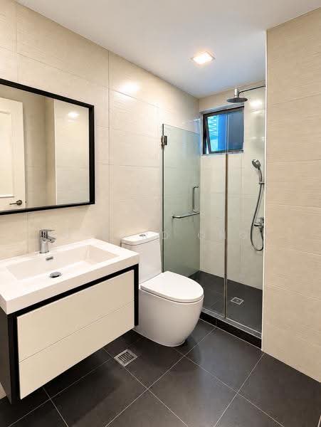 The Makena, 125 Meyer Road, East Coast / Marine Parade, 3 Bedrooms, 1,152 sqft, Condominium For Rent, by Gerard Ong, 500291750 - Bathroom - PropertyGuru.com.sg
