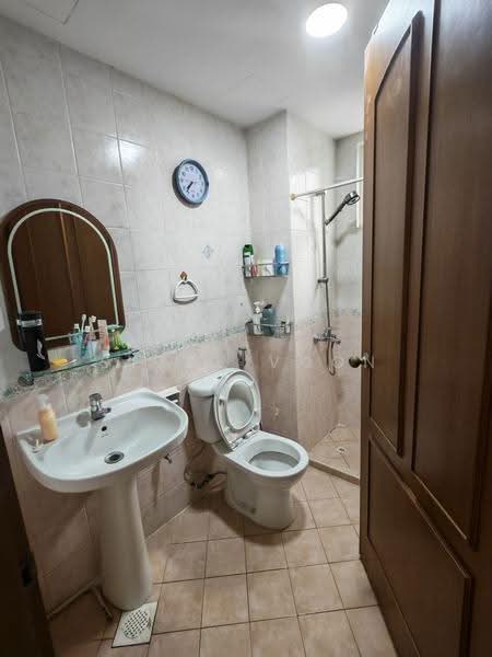32 Penhas Road, 32 Penhas Road, Farrer Park / Serangoon Rd, Room Rental, 80 sqft, Apartment For Rent, by Steve Voon, 500291760 - Bathroom - PropertyGuru.com.sg