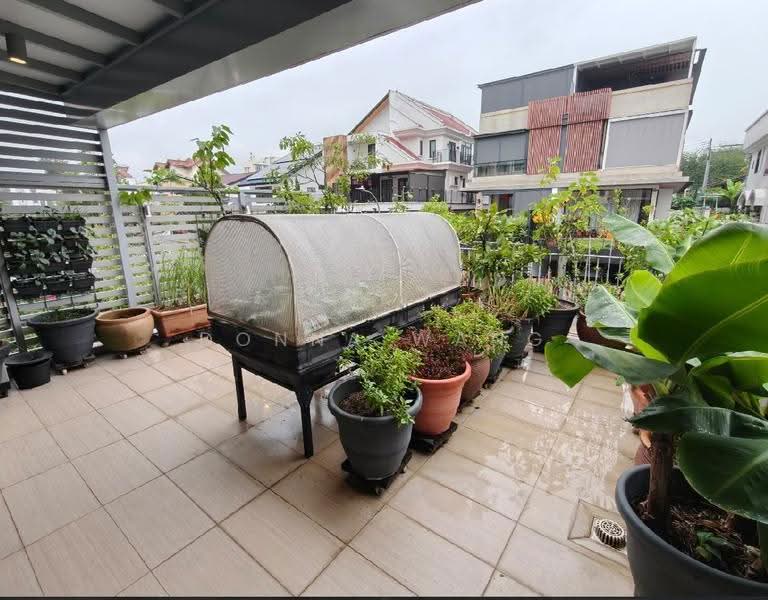 Jalan selanting, Jalan Selanting, Clementi Park / Upper Bukit Timah, 7 Bedrooms, 7,700 sqft, Semi-Detached House For Sale, by Donna Wang, 500291779 - Garden - PropertyGuru.com.sg