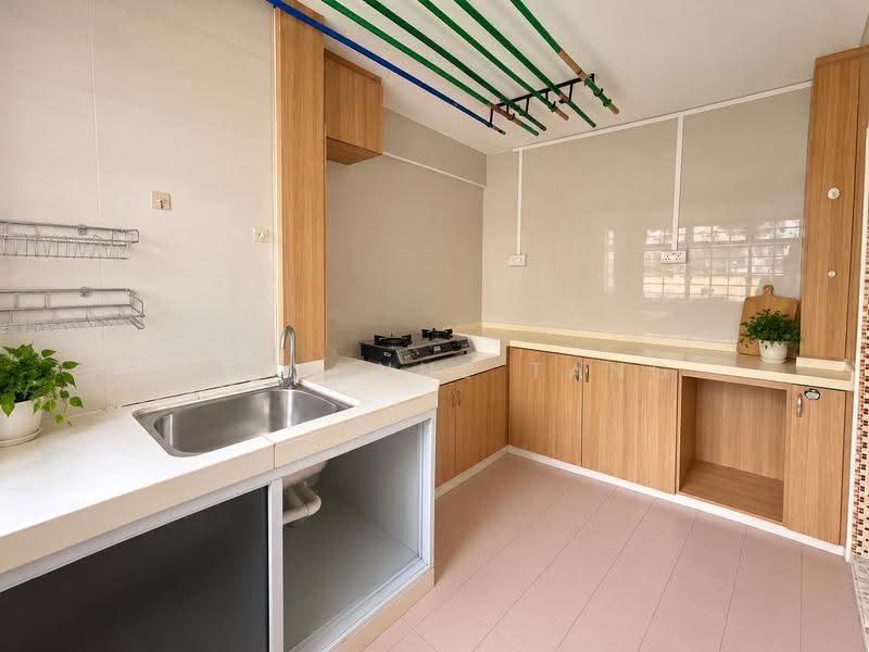 334 Kreta Ayer Road, 334 Kreta Ayer Road, Chinatown / Tanjong Pagar, 3 Bedrooms, 893 sqft, HDB Flat For Sale, by Joavonne Tang, 500291783 - PropertyGuru.com.sg