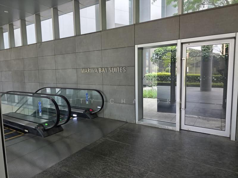 Marina Bay Suites, 3 Central Boulevard, Boat Quay / Raffles Place / Marina, 3 Bedrooms, 1,593 sqft, Apartment For Sale, by Betty Chandra, 500291835 - Entrance - PropertyGuru.com.sg