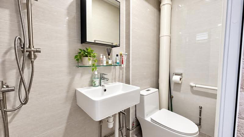 421 Choa Chu Kang Avenue 4, 421 Choa Chu Kang Avenue 4, Dairy Farm / Bukit Panjang / Choa Chu Kang, 3 Bedrooms, 1,120 sqft, HDB Flat For Sale, by Keith Tan, 500291838 - Bathroom - PropertyGuru.com.sg