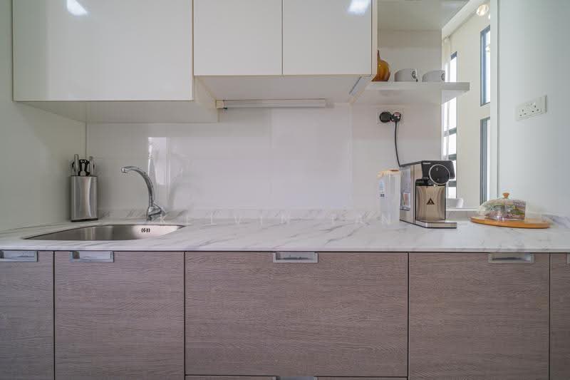Lush Acres, 1 Fernvale Close, Seletar / Yio Chu Kang, 3 Bedrooms, 1,399 sqft, Condominium For Sale, by Kelvin Tan, 500291839 - Kitchen - PropertyGuru.com.sg