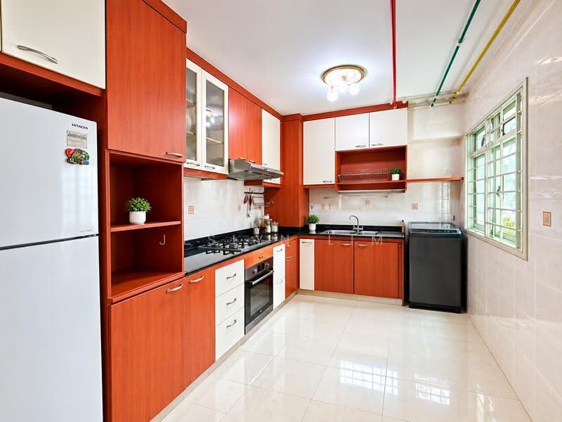174C Edgedale Plains, 174C Edgedale Plains, Hougang / Punggol / Sengkang, 3 Bedrooms, 1,184 sqft, HDB Flat For Sale, by Jeslyn Lim, 500291845 - Kitchen - PropertyGuru.com.sg