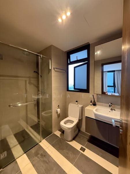 Parc Riviera, 103 West Coast Vale, Buona Vista / West Coast / Clementi New Town, 4 Bedrooms, 1,184 sqft, Condominium For Sale, by Fidelia Tan, 500291848 - Bathroom - PropertyGuru.com.sg