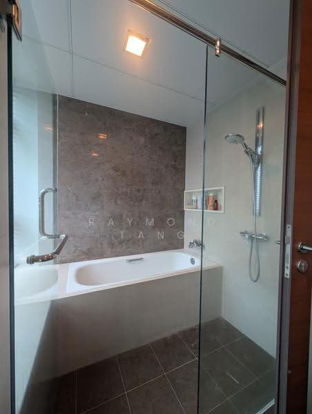 City Square Residences, 14 Kitchener Link, Farrer Park / Serangoon Rd, 4 Bedrooms, 1,507 sqft, Condominium For Rent, by Raymond Tang, 500291859 - Bathroom - PropertyGuru.com.sg