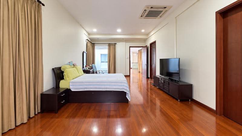 Serangoon Gardens, Penshurst Drive, Medway Place, Crowhurst Drive, Chartwell Drive, Bloxhome Drive, Berwick Drive, Tavistock Avenue, Huddington Avenue, Hemsley Avenue, Hougang / Punggol / Sengkang, 6 Bedrooms, 6,000 sqft, Semi-Detached House For Sale, by Megan Tan, 500291862 - Master Bedroom - PropertyGuru.com.sg