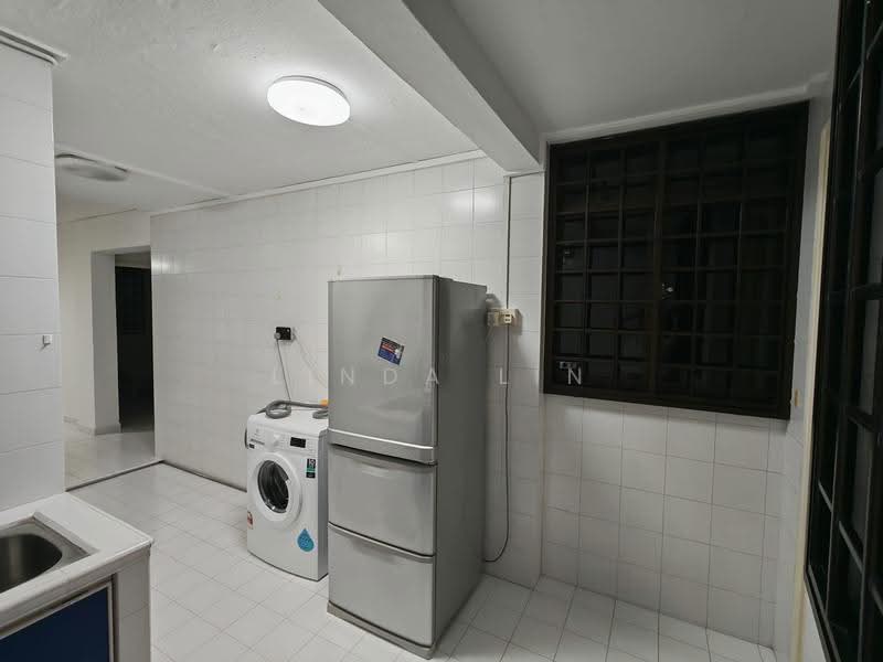 26 Jalan Klinik, 26 Jalan Klinik, Alexandra / Commonwealth, Room Rental, 55 sqft, HDB Flat For Rent, by Linda Lin, 500291866 - Kitchen - PropertyGuru.com.sg