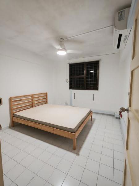 26 Jalan Klinik, 26 Jalan Klinik, Alexandra / Commonwealth, Room Rental, 55 sqft, HDB Flat For Rent, by Linda Lin, 500291866 - Bedroom - PropertyGuru.com.sg