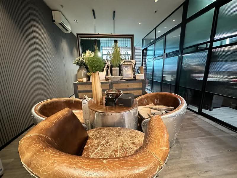 UB. One, 81 Ubi Avenue 4, Eunos / Geylang / Paya Lebar, 926 sqft, Light Industrial (B1) For Sale, by Henry Tan, 500291869 - Meeting Area - CommercialGuru.com.sg
