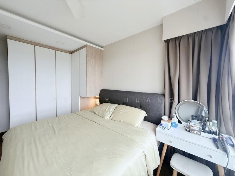 670B Edgefield Plains, 670B Edgefield Plains, Hougang / Punggol / Sengkang, 3 Bedrooms, 1,001 sqft, HDB Flat For Sale, by Ashley Huang, 500291871 - Huge Master Bedroom - PropertyGuru.com.sg