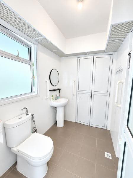 41A Margaret Drive, 41A Margaret Drive, Alexandra / Commonwealth, 1 Bedroom, 506 sqft, HDB Flat For Sale, by Joy Lai, 500291872 - Bathroom - PropertyGuru.com.sg
