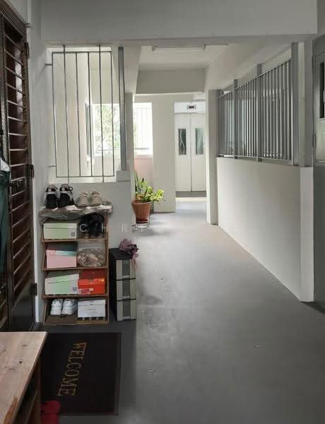 404 Serangoon Avenue 1, 404 Serangoon Avenue 1, Hougang / Punggol / Sengkang, 4 Bedrooms, 1,323 sqft, HDB Flat For Sale, by Christine Low, 500291881 - Corridor - PropertyGuru.com.sg