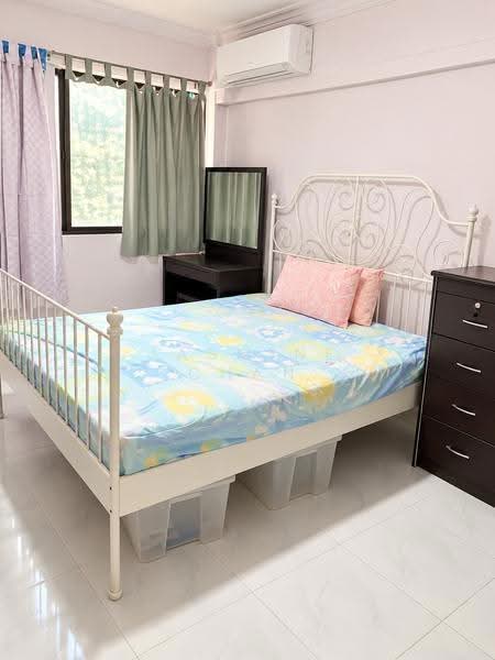 267 Bukit Batok East Avenue 4, 267 Bukit Batok East Avenue 4, Dairy Farm / Bukit Panjang / Choa Chu Kang, 2 Bedrooms, 688 sqft, HDB Flat For Rent, by Jasmine Chan, 500291883 - Bedroom - PropertyGuru.com.sg