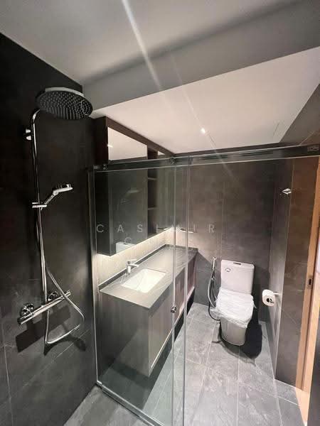 Sunflower Lodge, 9 Lorong 34 Geylang, Eunos / Geylang / Paya Lebar, 3 Bedrooms, 1,152 sqft, Condominium For Sale, by Casimir Chia, 500291884 - Bathroom - PropertyGuru.com.sg