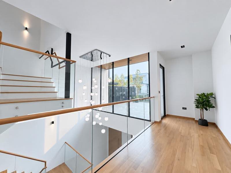 BRAND NEW FREEHOLD INTER-TERRACE!! 3.5 Storeys with Lift!, Sembawang Rd, Admiralty Rd E, Jln Kandis, Jln Basong, Jln Machang, Jln Kerayong, Andrews Ave, Wak Hassan Dr, King's Ave, Queen's Ave, Sembawang / Yishun, 5 Bedrooms, 4,834 sqft, Terraced House For Sale, by June Ling, 500291888 - Interior - PropertyGuru.com.sg