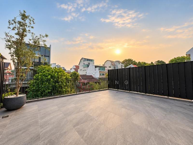 BRAND NEW FREEHOLD INTER-TERRACE!! 3.5 Storeys with Lift!, Sembawang Rd, Admiralty Rd E, Jln Kandis, Jln Basong, Jln Machang, Jln Kerayong, Andrews Ave, Wak Hassan Dr, King's Ave, Queen's Ave, Sembawang / Yishun, 5 Bedrooms, 4,834 sqft, Terraced House For Sale, by June Ling, 500291888 - Exterior - PropertyGuru.com.sg