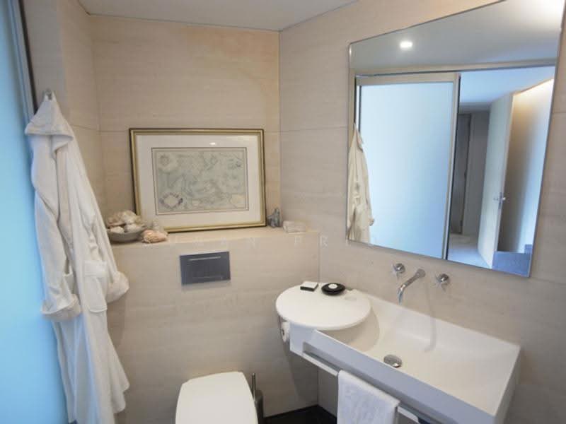 Jervois View Rare!! Exclusive Small Devt Near Orchard/ Grange/ River Valley 3+1, Nearby Jervois Road, Cable Road, Tanglin / Holland / Bukit Timah, 3 Bedrooms, 2,500 sqft, Condominium For Rent, by Susan Prior, 500291895 - Bathroom - PropertyGuru.com.sg