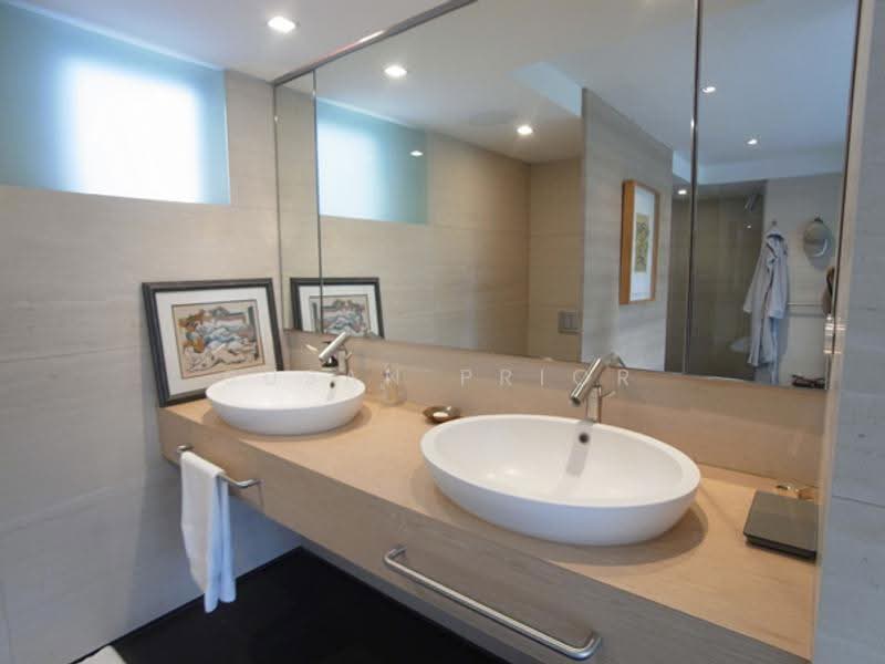Jervois View Rare!! Exclusive Small Devt Near Orchard/ Grange/ River Valley 3+1, Nearby Jervois Road, Cable Road, Tanglin / Holland / Bukit Timah, 3 Bedrooms, 2,500 sqft, Condominium For Rent, by Susan Prior, 500291895 - Bathroom - PropertyGuru.com.sg