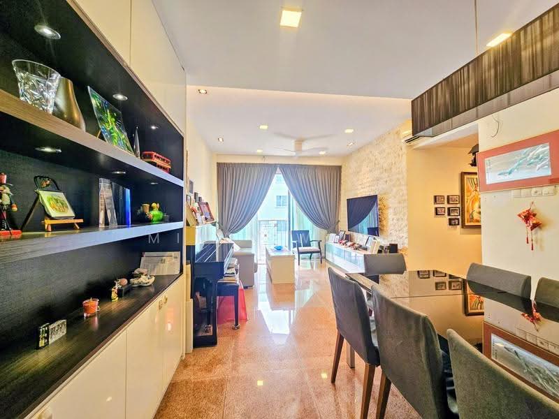 Springdale Condo, 51 Hindhede Walk, Clementi Park / Upper Bukit Timah, 3 Bedrooms, 1,152 sqft, Condominium For Sale, by Mindy Wong, 500291911 - Living Room - PropertyGuru.com.sg