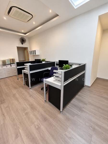 Eunos Techpark, 60 Kaki Bukit Place, Eunos / Geylang / Paya Lebar, 1,636 sqft, Light Industrial (B1) For Sale, by Edwin Leong, 500291916 - Interior - CommercialGuru.com.sg