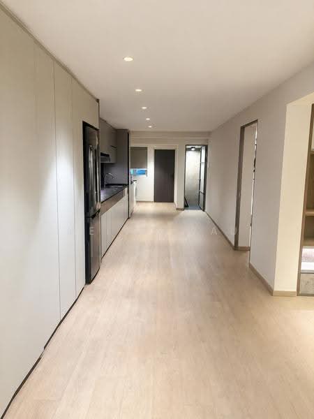4 Everton Park, 4 Everton Park, Chinatown / Tanjong Pagar, 1 Bedroom, 883 sqft, HDB Flat For Rent, by Melvin Lau, 500291917 - Kitchen reverse view (AI-tidied) - PropertyGuru.com.sg