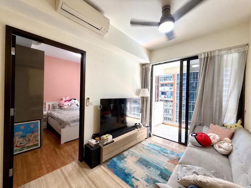 Sims Urban Oasis, 10 Sims Drive, Eunos / Geylang / Paya Lebar, 2 Bedrooms, 700 sqft, Condominium For Rent, by Scott Loh, 500291921 - Living Room - PropertyGuru.com.sg