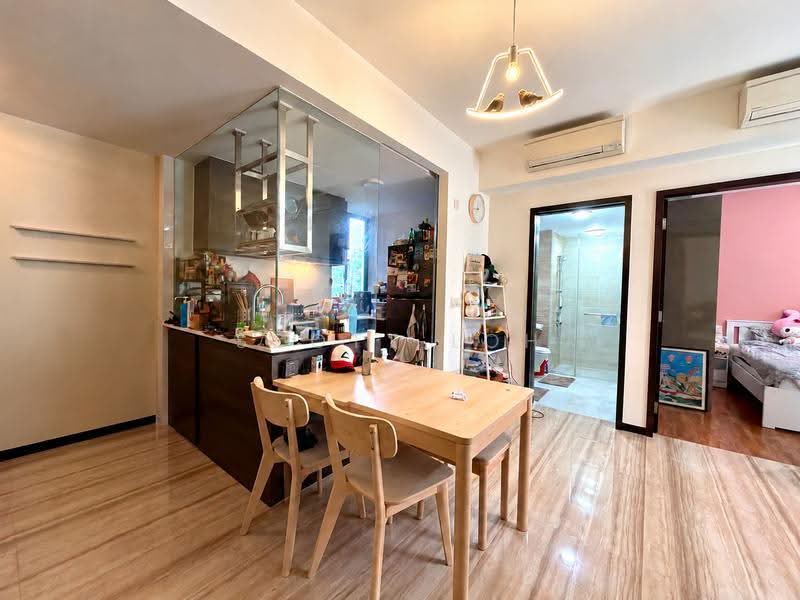 Sims Urban Oasis, 10 Sims Drive, Eunos / Geylang / Paya Lebar, 2 Bedrooms, 700 sqft, Condominium For Rent, by Scott Loh, 500291921 - Dining Area - PropertyGuru.com.sg