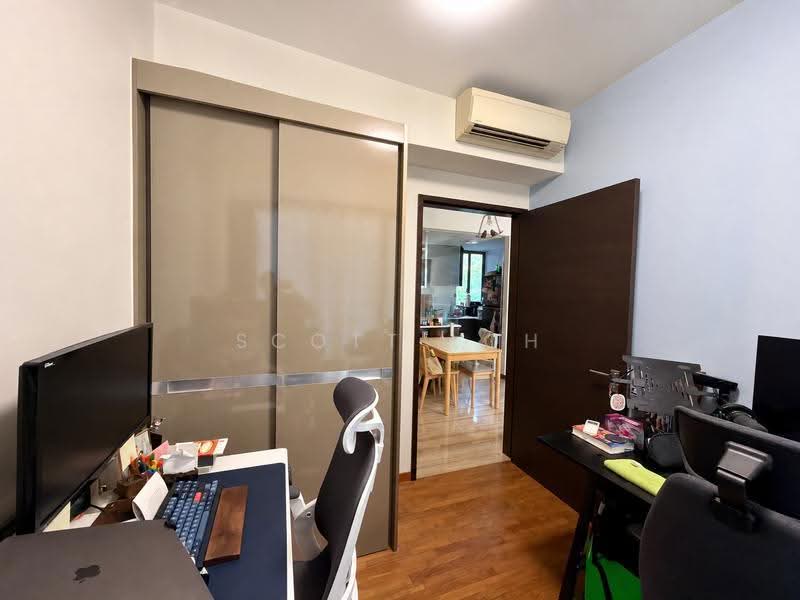 Sims Urban Oasis, 10 Sims Drive, Eunos / Geylang / Paya Lebar, 2 Bedrooms, 700 sqft, Condominium For Rent, by Scott Loh, 500291921 - Common Bedroom - PropertyGuru.com.sg