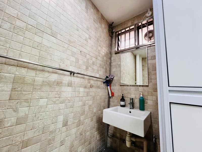 Yishun central 1, Yishun central 1, Sembawang / Yishun, 635 sqft, Shop / Shophouse For Rent, by Raymond Ng, 500291931 - Bathroom - CommercialGuru.com.sg