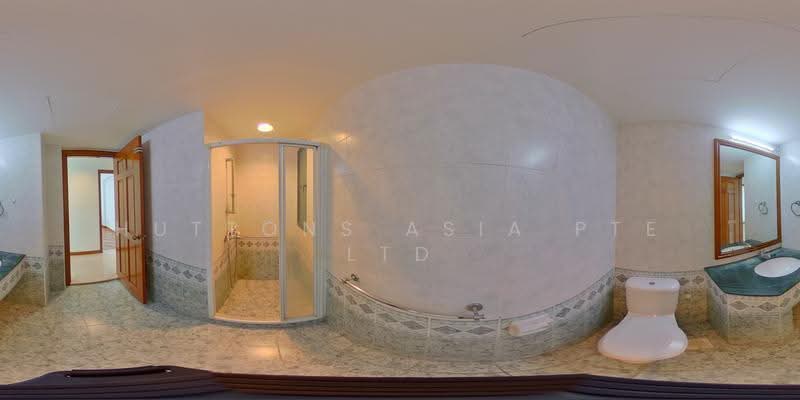 The Springbloom, 139 Serangoon Avenue 3, Hougang / Punggol / Sengkang, 3 Bedrooms, 1,302 sqft, Condominium For Rent, by MARK TAN, 500291950 - Bathroom - PropertyGuru.com.sg