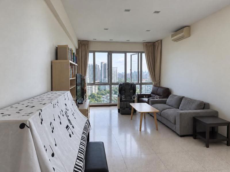 Bishan Loft, 33 Bishan Street 11, Ang Mo Kio / Bishan / Thomson, 4 Bedrooms, 1,377 sqft, Executive Condominium For Sale, by Yumi Leong, 500291967 - Living Room - PropertyGuru.com.sg