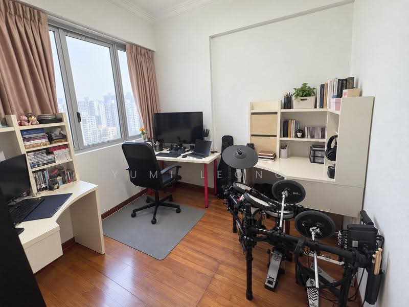 Bishan Loft, 33 Bishan Street 11, Ang Mo Kio / Bishan / Thomson, 4 Bedrooms, 1,377 sqft, Executive Condominium For Sale, by Yumi Leong, 500291967 - Study - PropertyGuru.com.sg