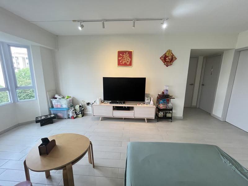 490B Tampines Street 45, 490B Tampines Street 45, Pasir Ris / Tampines, 3 Bedrooms, 1,335 sqft, HDB Flat For Sale, by Calvin Tan, 500291970 - Living Room - PropertyGuru.com.sg