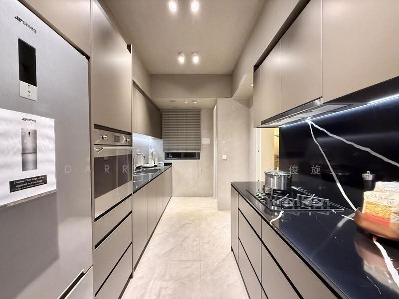 One Marina Gardens, 1 Marina Garden Lane, Boat Quay / Raffles Place / Marina, 3 Bedrooms, 904 sqft, Condominium For Sale, by Darren Ang 洪俊旋, 500291973 - Kitchen - PropertyGuru.com.sg