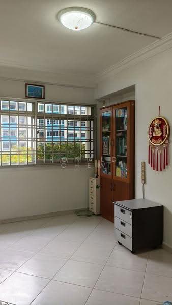 851 Woodlands Street 83, 851 Woodlands Street 83, Admiralty / Woodlands, 3 Bedrooms, 1,453 sqft, HDB Flat For Sale, by Ronald Chew, 500291983 - Living Room - PropertyGuru.com.sg
