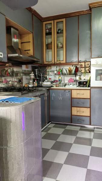 851 Woodlands Street 83, 851 Woodlands Street 83, Admiralty / Woodlands, 3 Bedrooms, 1,453 sqft, HDB Flat For Sale, by Ronald Chew, 500291983 - Kitchen - PropertyGuru.com.sg