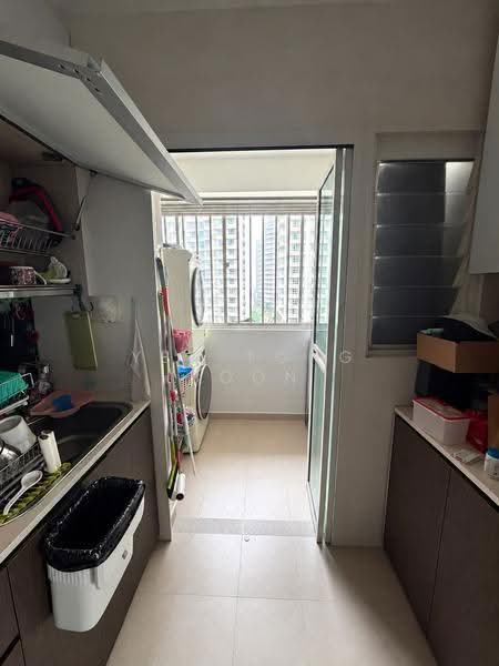 43A Margaret Drive, 43A Margaret Drive, Alexandra / Commonwealth, 3 Bedrooms, 893 sqft, HDB Flat For Sale, by Yeo Tong Boon, 500291990 - Balcony - PropertyGuru.com.sg