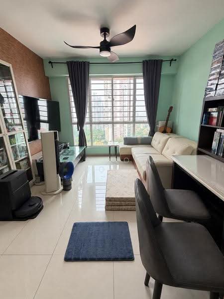 43A Margaret Drive, 43A Margaret Drive, Alexandra / Commonwealth, 3 Bedrooms, 893 sqft, HDB Flat For Sale, by Yeo Tong Boon, 500291990 - Living Room - PropertyGuru.com.sg