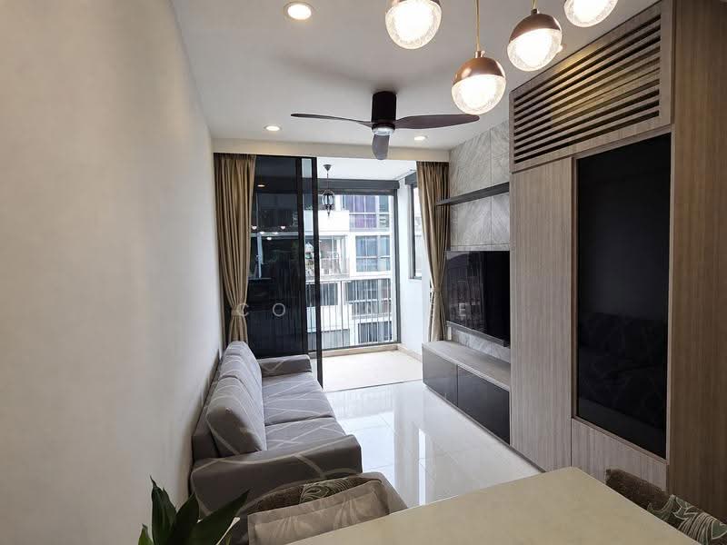 The Wisteria, 592 Yishun Ring Road, Sembawang / Yishun, 2 Bedrooms, 635 sqft, Condominium For Sale, by Colin Ee, 500292003 - Living Room - PropertyGuru.com.sg