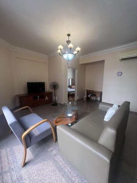 Casa Sarina, 101 Lorong Sarina, Eunos / Geylang / Paya Lebar, 2 Bedrooms, 990 sqft, Condominium For Sale, by Tan Siew Lay, 500292007 - Living Room - PropertyGuru.com.sg