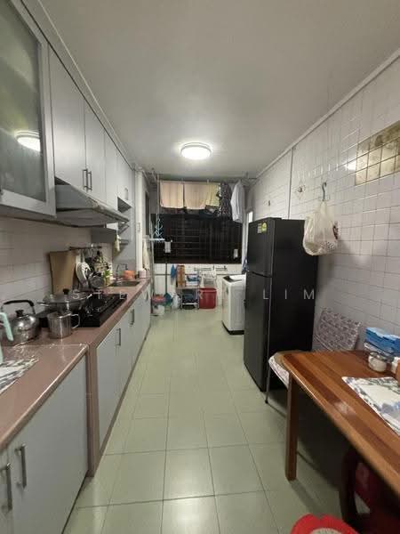 441 Jurong West Avenue 1, 441 Jurong West Avenue 1, Boon Lay / Jurong / Tuas, 3 Bedrooms, 1,109 sqft, HDB Flat For Sale, by Stewart Lim, 500292013 - Kitchen - PropertyGuru.com.sg