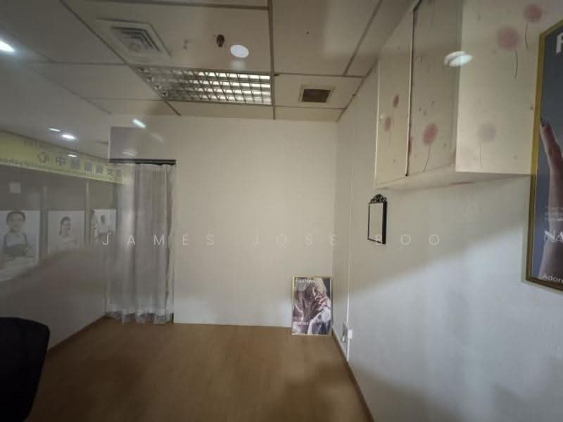 Cheap Kovan Shop | Ideal for beauty saloon, service related trades, Hougang / Punggol / Sengkang, 300 sqft, Mall Shop For Rent, by James Jose Boo, 500292014 - CommercialGuru.com.sg