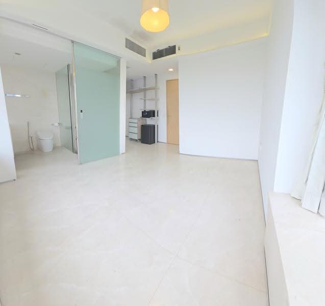 Silversea, East Coast / Marine Parade, 3 Bedrooms, 1,572 sqft, Condominium For Sale, by Juvena Phung, 500292018 - Master Room - PropertyGuru.com.sg
