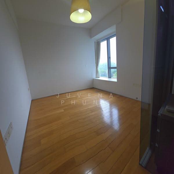 Silversea, East Coast / Marine Parade, 3 Bedrooms, 1,572 sqft, Condominium For Sale, by Juvena Phung, 500292018 - Common room 3 - PropertyGuru.com.sg