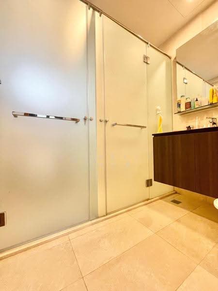 Vista Residences, 28 Jalan Datoh, Balestier / Toa Payoh, 4 Bedrooms, 1,421 sqft, Condominium For Rent, by Richelle Chua, 500292044 - Bathroom - PropertyGuru.com.sg