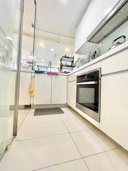 Vista Residences, 28 Jalan Datoh, Balestier / Toa Payoh, 4 Bedrooms, 1,421 sqft, Condominium For Rent, by Richelle Chua, 500292044 - Kitchen - PropertyGuru.com.sg