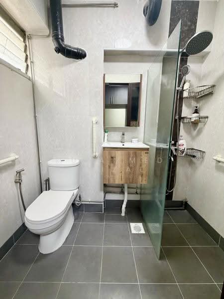 306 Yishun Central, 306 Yishun Central, Sembawang / Yishun, 4 Bedrooms, 1,313 sqft, HDB Flat For Sale, by Muhammed Faizal, 500292046 - Bathroom - PropertyGuru.com.sg
